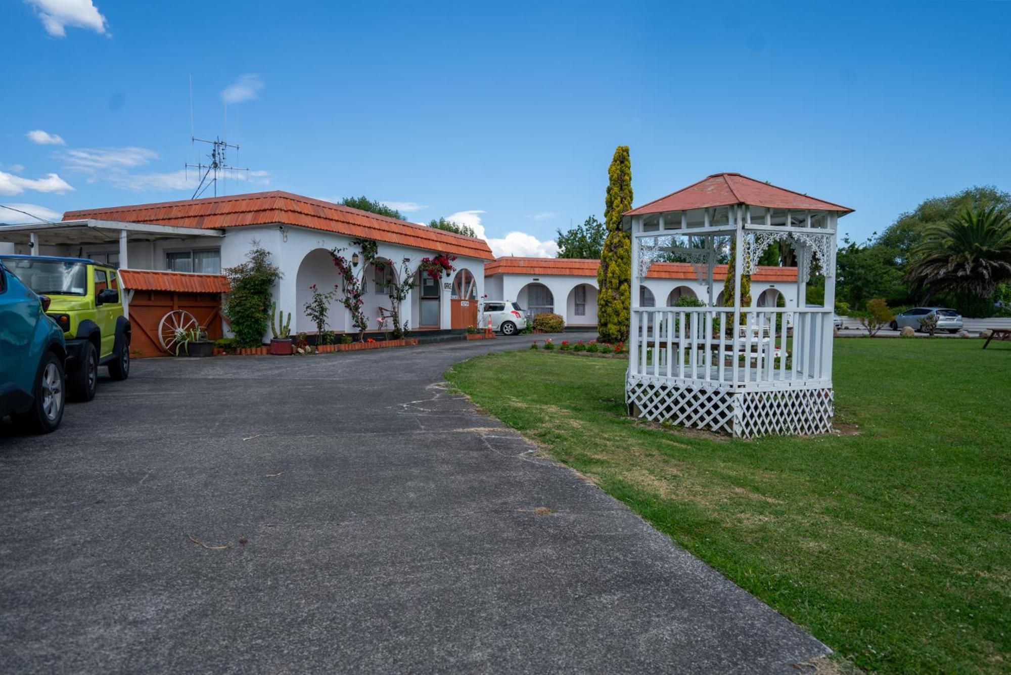 Casa Mexicana Paeroa Buitenkant foto